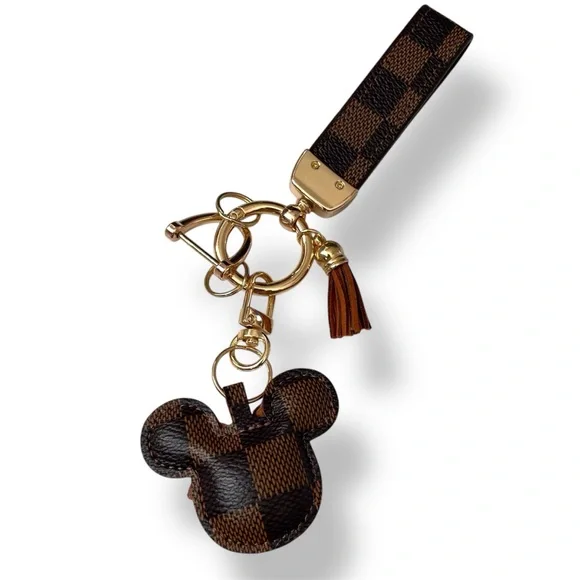 SOLD OUT! Mickey luxury keychain - Picture 3 of 3